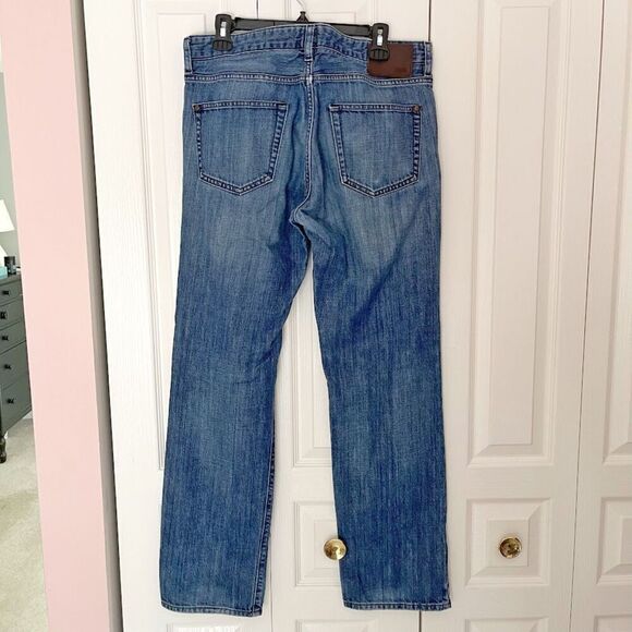 Boss Hugo Boss KANSAS 50245066 Regular Straight Medium Wash Cotton Denim Jeans - Picture 2 of 15